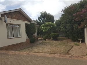 3 Bedroom House in De Zoete Inval