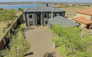 4 Bedroom House in La Como Lifestyle Estate