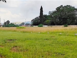 2215 m² Land available in Lenasia