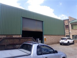 737 m² Industrial space in Hughes