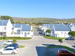 2 Bed Apartment in Nuutgevonden