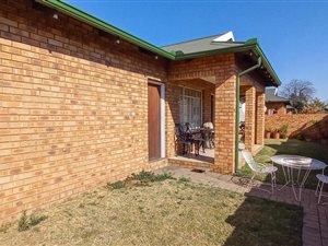 3 Bed Townhouse in Middelburg South