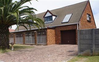3 Bedroom House in St Dumas