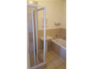 2 Bed Apartment in Comet