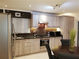 2 Bed Townhouse in Oaklands