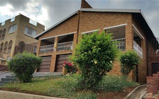 4 Bedroom House in Laudium