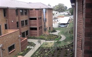 1 Bedroom House in Brentwood Park