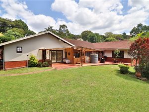 4 Bed House in Waterfall