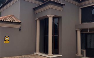 4 Bedroom Duplex in Sandown