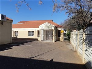 Commercial space in Three Rivers