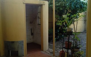3 Bedroom House in Kensington