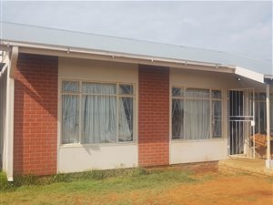 3 Bedroom House in Ferreira