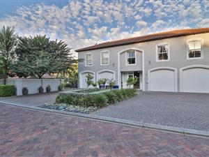 6 Bed House in Eversdal Heights