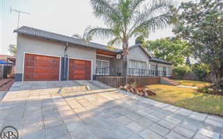 3 Bedroom House in Eldoraigne