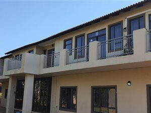7 Bed House in Monavoni