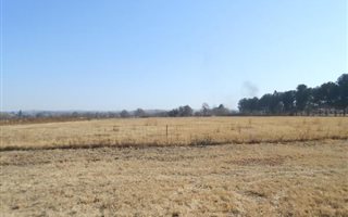 2.2 ha Land available in Glendonald AH