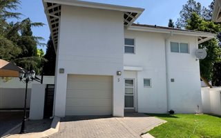 3 Bedroom Cluster in Bryanston East