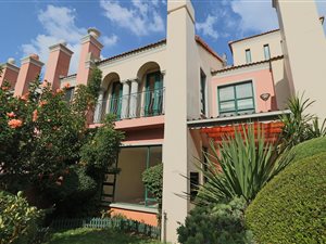 2 Bed Duplex in Bedford Gardens