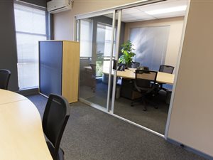 1600 m² Office Space in Hyde Park