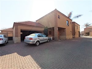 3 Bed Apartment in Mantevrede