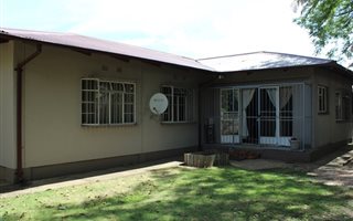 3 Bedroom House in Vanderbijlpark Central