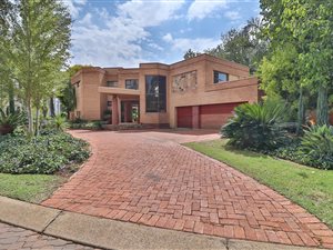 4 Bed House in Centurion Golf Estate