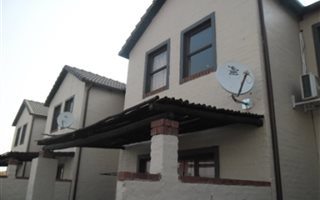 3 Bedroom Duplex in Brits