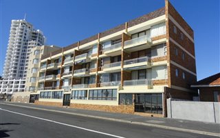 1 Bedroom Apartment in Strand Central