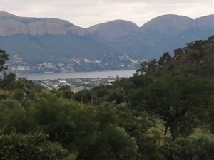 4.3 ha Farm in Broederstroom