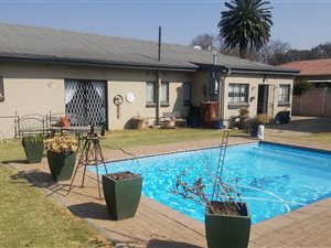 4 Bedroom House in Vanderbijlpark CW6