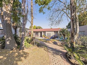 3 Bed House in Weltevreden Park
