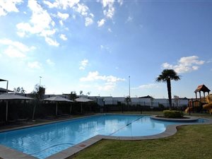 3 Bed Apartment in Petervale