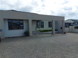 92 m² Commercial space in Nahoon