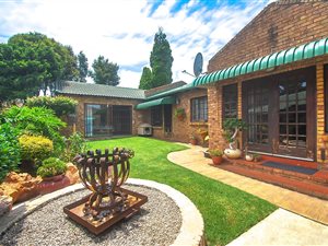 4 Bed House in Bergbron