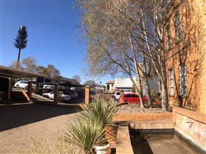 300 m² Commercial space in Route 21 Business Park