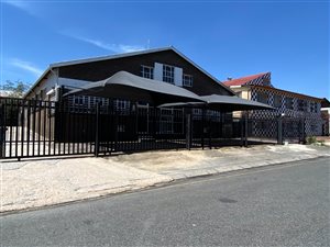 548 m² Industrial space in Robertsham