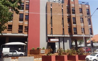 394 m² Office Space in Hatfield