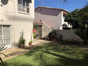 3 Bed Duplex in Bryanston West