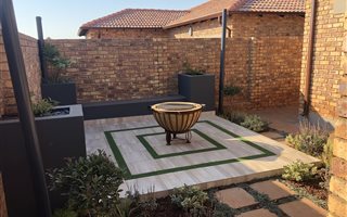 3 Bedroom Townhouse in Klipfontein View