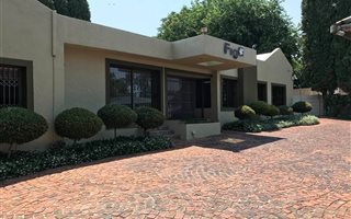 360 m² Office Space in Kensington B