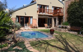 4 Bedroom House in Rietvlei Heights Country Estate