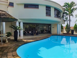 6 Bed House in Glenashley