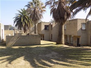 2 Bed Apartment in Lennoxton