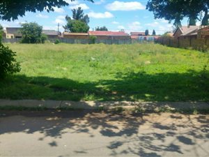 1095 m² Land available in Bakerton