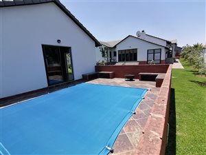4 Bed House in Amberfield Valley