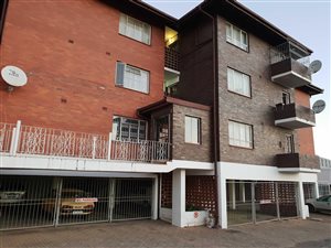 2 Bed Apartment in Amanzimtoti