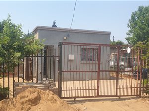 2 Bed House in Cosmo City