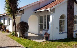 3 Bedroom House in Montgomery Park