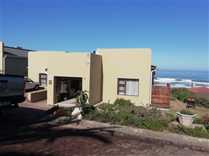 3 Bed Townhouse in Blue Horizon Bay