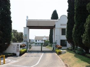 2 Bed Townhouse in Marais Steyn Park